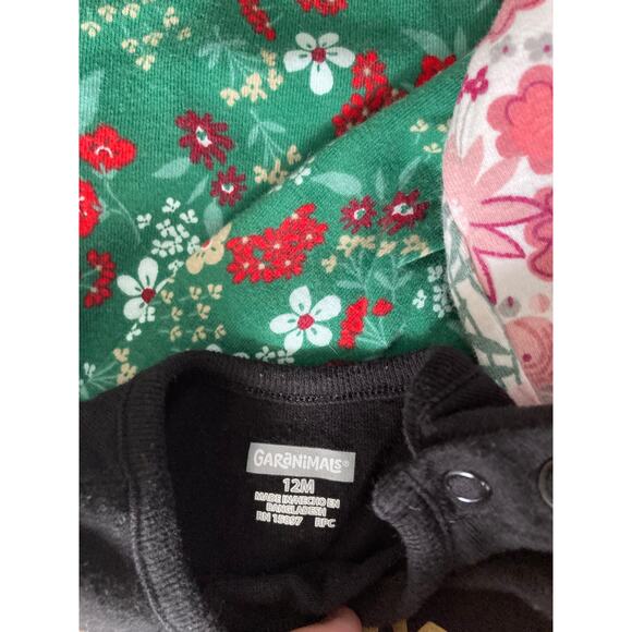 Infant Long Sleeve Onesies 12 Months - Picture 4 of 4